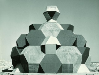 Space Packing Architecture: The Life and Work of Alfred Neumann